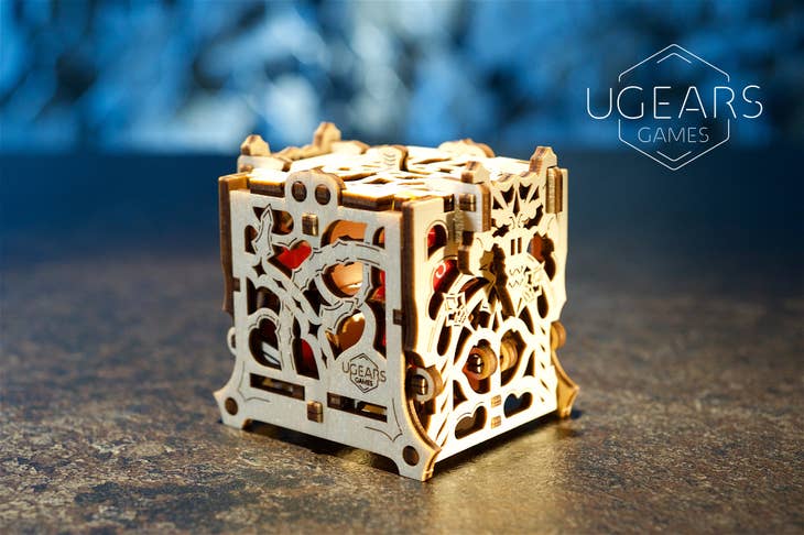 UGears Dice Keeper