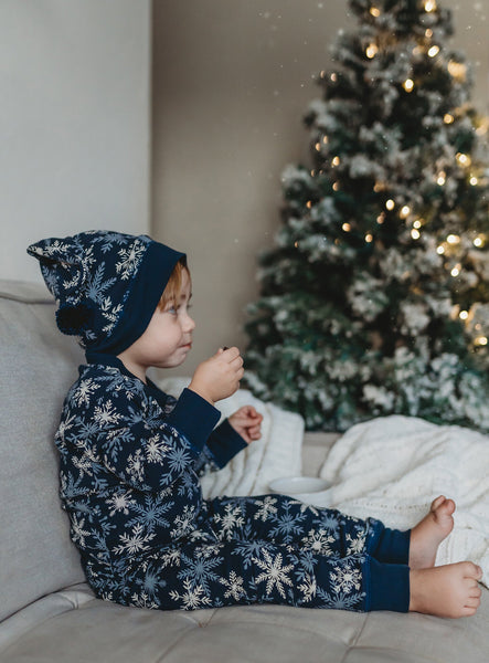 L'oved Baby - Kids' Organic Holiday PJ & Cap Set - Snowflakes