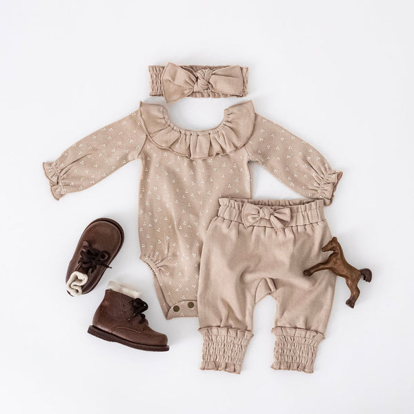 L'oved Baby - Organic Smocked Bubble Pants with Bow - Oatmeal